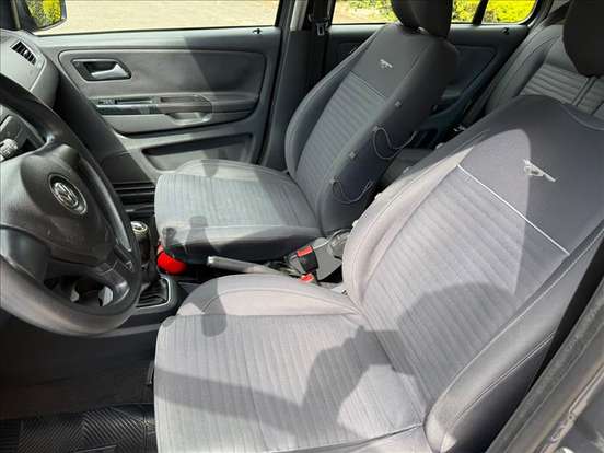 VOLKSWAGEN-CROSSFOX-1.6 MI FLEX 8V 4P MANUAL VOLKSWAGEN-CROSSFOX-2010