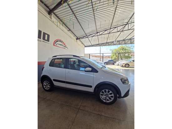 VOLKSWAGEN-CROSSFOX-1.6 MI FLEX 8V 4P MANUAL VOLKSWAGEN-CROSSFOX-2014