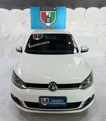VOLKSWAGEN-FOX-2015