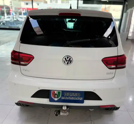 VOLKSWAGEN-FOX-2015