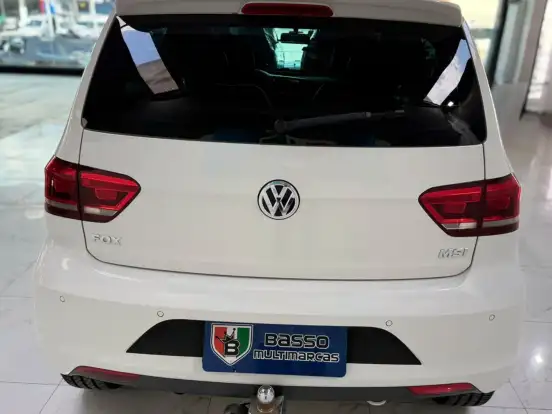 VOLKSWAGEN-FOX-1.6 MI ROCK IN RIO 8V FLEX 4P MANUAL VOLKSWAGEN-FOX-2015