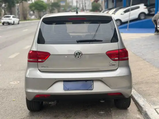VOLKSWAGEN-FOX-2016