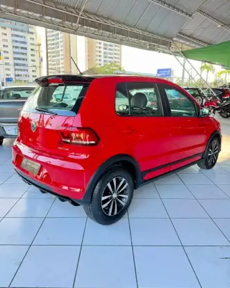 VOLKSWAGEN-FOX-2015