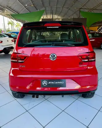 VOLKSWAGEN-FOX-2015