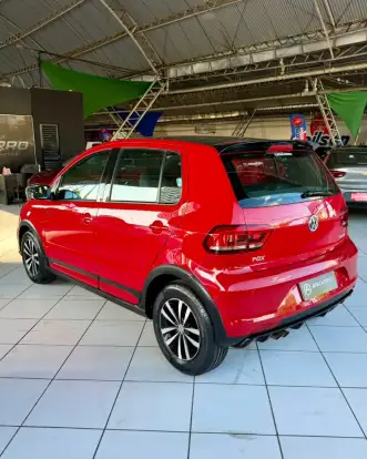 VOLKSWAGEN-FOX-2015