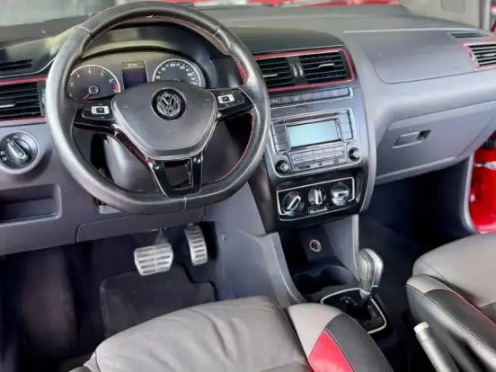 VOLKSWAGEN-FOX-1.6 MSI PEPPER 16V FLEX 4P AUTOMATIZADO VOLKSWAGEN-FOX-2015