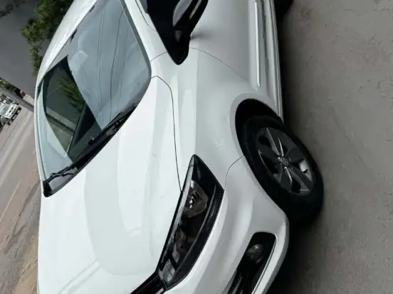 VOLKSWAGEN-FOX-1.6 MSI TOTAL FLEX CONNECT 4P MANUAL VOLKSWAGEN-FOX-2019