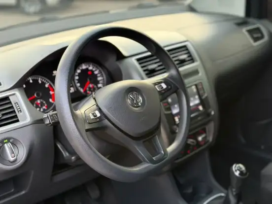 VOLKSWAGEN-FOX-1.6 MSI TOTAL FLEX CONNECT 4P MANUAL VOLKSWAGEN-FOX-2019