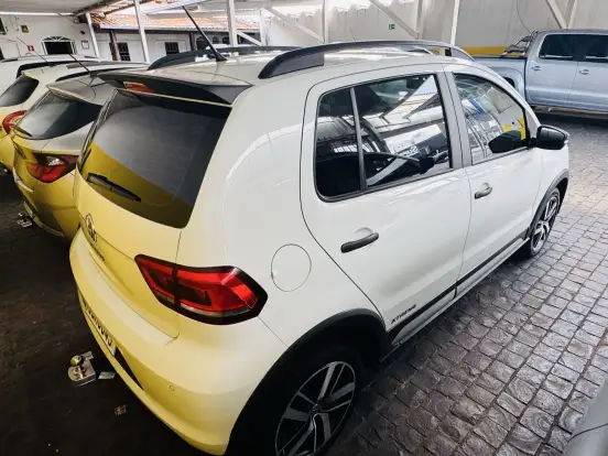 VOLKSWAGEN-FOX-1.6 MSI TOTAL FLEX XTREME 4P MANUAL VOLKSWAGEN-FOX-2019