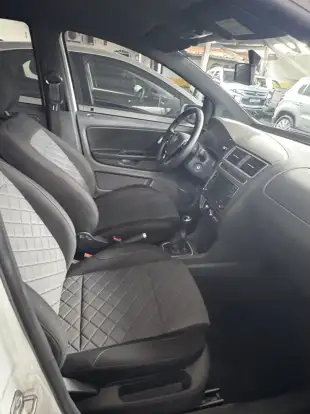 VOLKSWAGEN-FOX-1.6 MSI TOTAL FLEX XTREME 4P MANUAL VOLKSWAGEN-FOX-2019