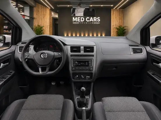 VOLKSWAGEN-FOX-1.6 MSI TRENDLINE 8V FLEX 4P MANUAL VOLKSWAGEN-FOX-2017