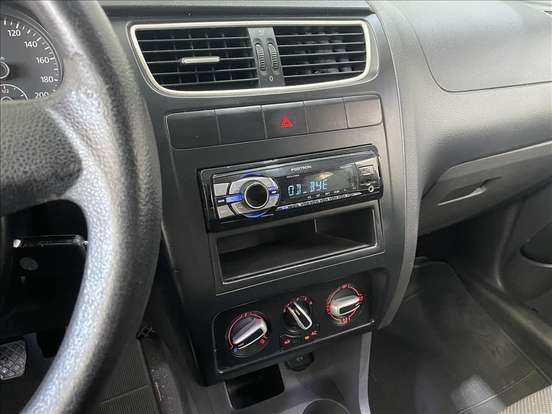 VOLKSWAGEN-FOX-1.0 MI 8V FLEX 4P MANUAL VOLKSWAGEN-FOX-2011