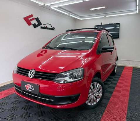 VOLKSWAGEN-FOX-2010