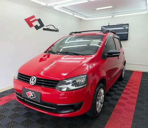 VOLKSWAGEN-FOX-2010