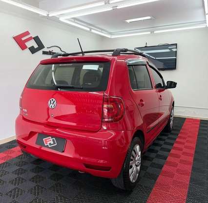 VOLKSWAGEN-FOX-2010