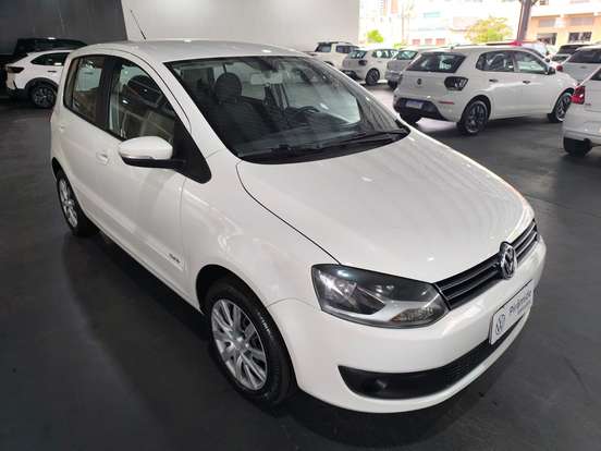 VOLKSWAGEN-FOX-1.0 MI 8V FLEX 4P MANUAL VOLKSWAGEN-FOX-2014