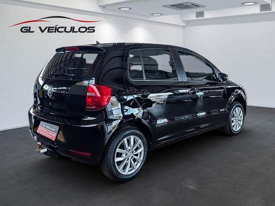VOLKSWAGEN-FOX-1.0 MI 8V FLEX 4P MANUAL VOLKSWAGEN-FOX-2013