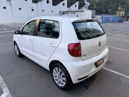 VOLKSWAGEN-FOX-1.0 MI 8V FLEX 4P MANUAL VOLKSWAGEN-FOX-2014