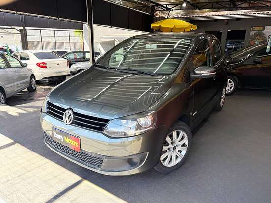 VOLKSWAGEN-FOX-2013