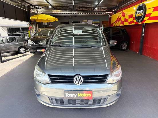VOLKSWAGEN-FOX-2013