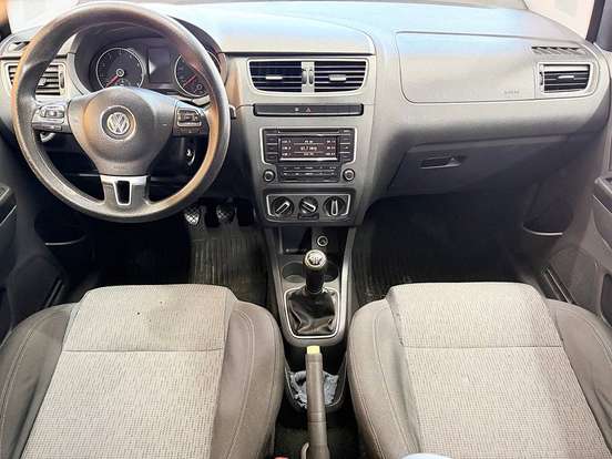VOLKSWAGEN-FOX-2013