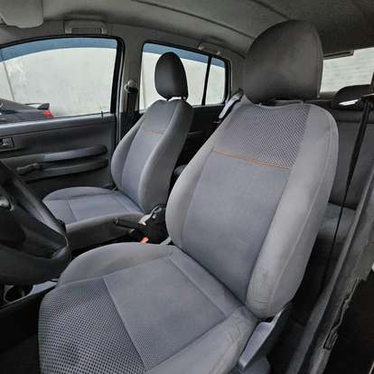VOLKSWAGEN-FOX-2009