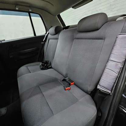 VOLKSWAGEN-FOX-2009