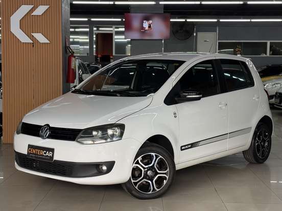 VOLKSWAGEN-FOX-2014