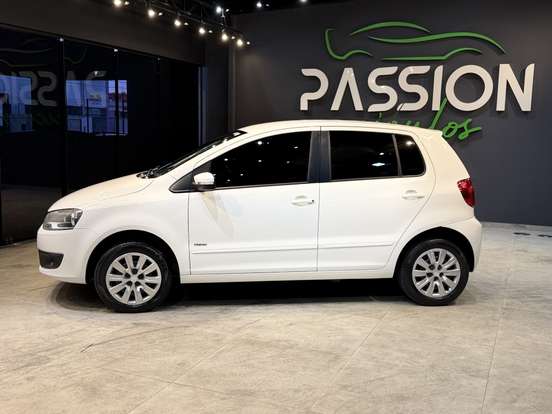 VOLKSWAGEN-FOX-2012