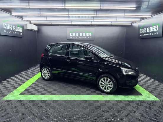 VOLKSWAGEN-FOX-1.0 MI TREND 8V FLEX 4P MANUAL VOLKSWAGEN-FOX-2010