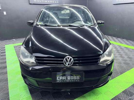 VOLKSWAGEN-FOX-1.0 MI TREND 8V FLEX 4P MANUAL VOLKSWAGEN-FOX-2010