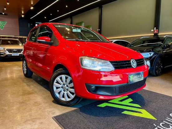 VOLKSWAGEN-FOX-2014