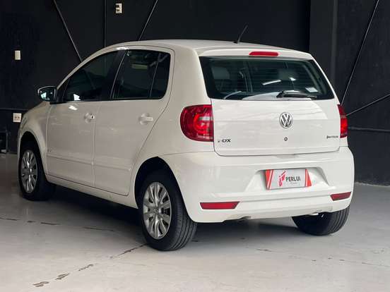 VOLKSWAGEN-FOX-1.6 MI 8V FLEX 4P AUTOMATIZADO VOLKSWAGEN-FOX-2012