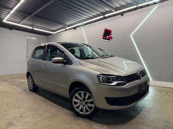 VOLKSWAGEN-FOX-1.6 MI 8V FLEX 4P MANUAL VOLKSWAGEN-FOX-2013