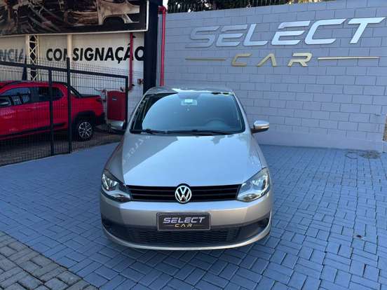 VOLKSWAGEN-FOX-2013