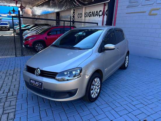 VOLKSWAGEN-FOX-2013