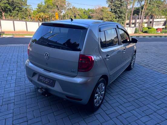 VOLKSWAGEN-FOX-2013
