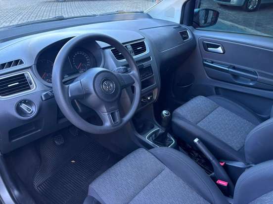 VOLKSWAGEN-FOX-1.6 MI 8V FLEX 4P MANUAL VOLKSWAGEN-FOX-2013