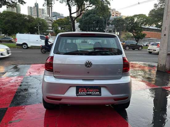 VOLKSWAGEN-FOX-2010