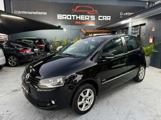 VOLKSWAGEN-FOX-2012