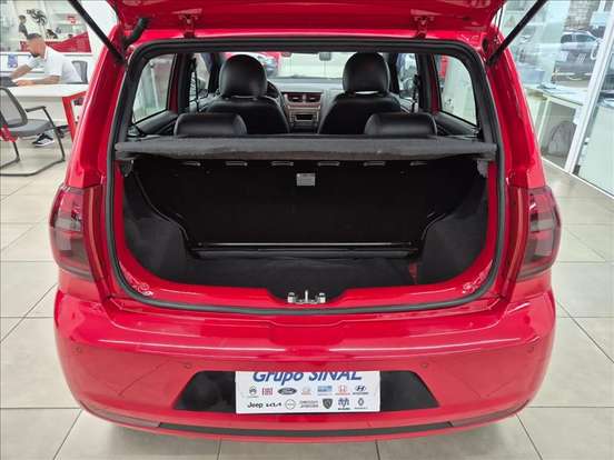 VOLKSWAGEN-FOX-2013