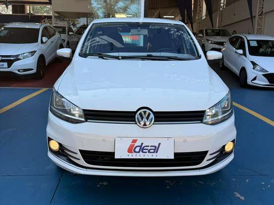 VOLKSWAGEN-FOX-2016