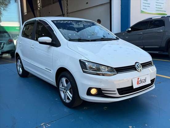 VOLKSWAGEN-FOX-1.6 MSI COMFORTLINE 8V FLEX 4P MANUAL VOLKSWAGEN-FOX-2016