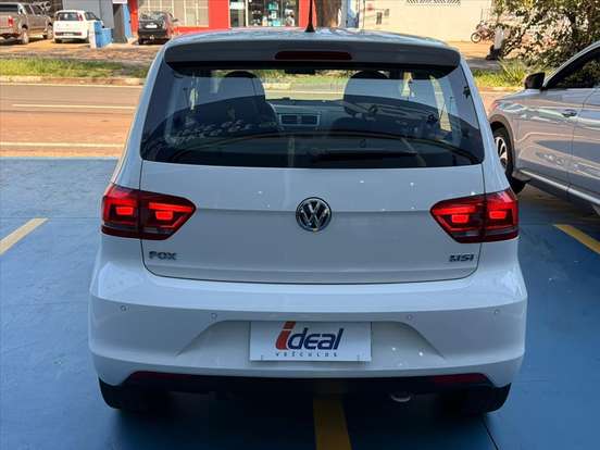 VOLKSWAGEN-FOX-1.6 MSI COMFORTLINE 8V FLEX 4P MANUAL VOLKSWAGEN-FOX-2016