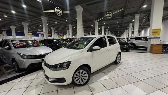 VOLKSWAGEN-FOX-2017