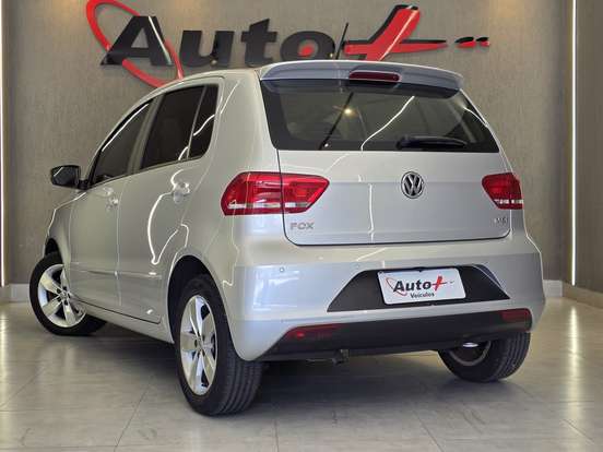 VOLKSWAGEN-FOX-2017