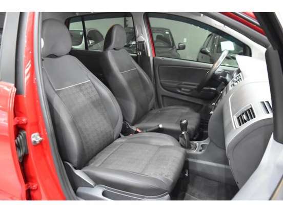 VOLKSWAGEN-FOX-1.6 MSI COMFORTLINE 8V FLEX 4P MANUAL VOLKSWAGEN-FOX-2017