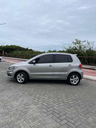 VOLKSWAGEN-FOX-2017