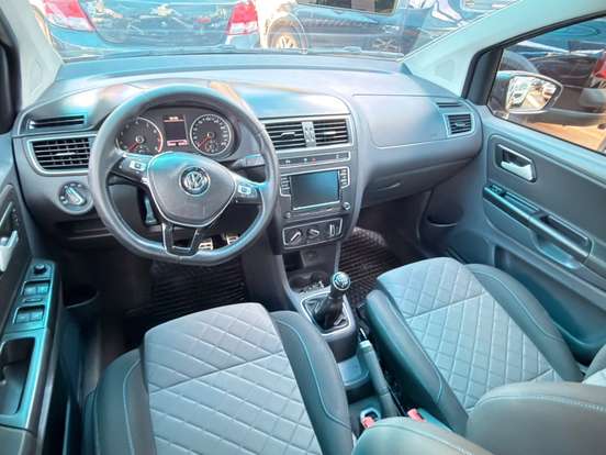 VOLKSWAGEN-FOX-1.6 MSI HIGHLINE 16V FLEX 4P MANUAL VOLKSWAGEN-FOX-2017