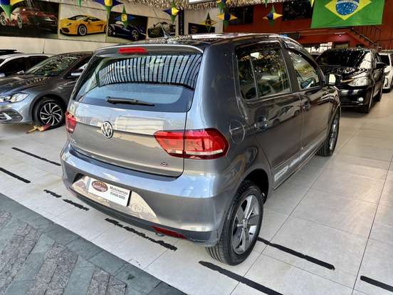 VOLKSWAGEN-FOX-2018